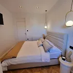 Collis * マカルスカ