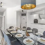 Collis מאקרסקה