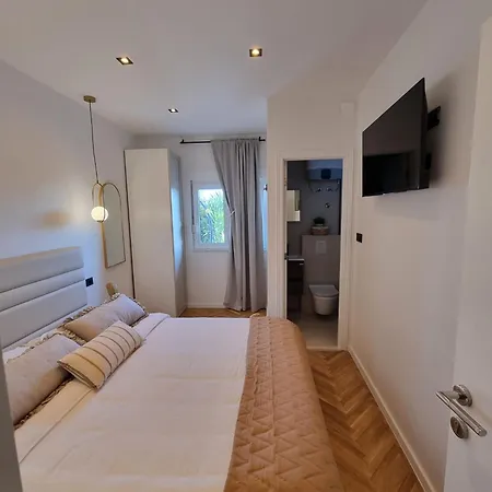 Collis 마카르스카