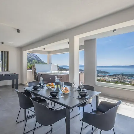 Collis Lejlighed Makarska