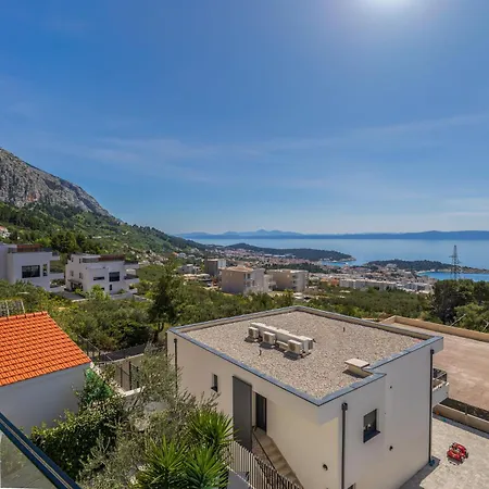 Collis Lejlighed Makarska