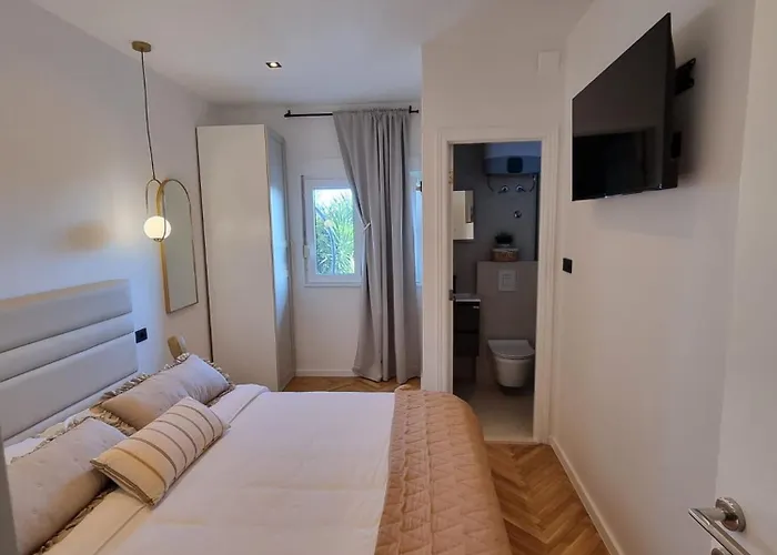 Collis מאקרסקה