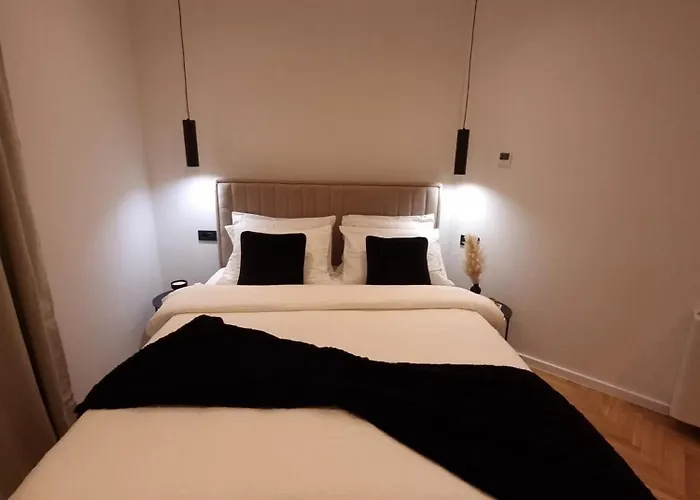 Апартаменти Collis *