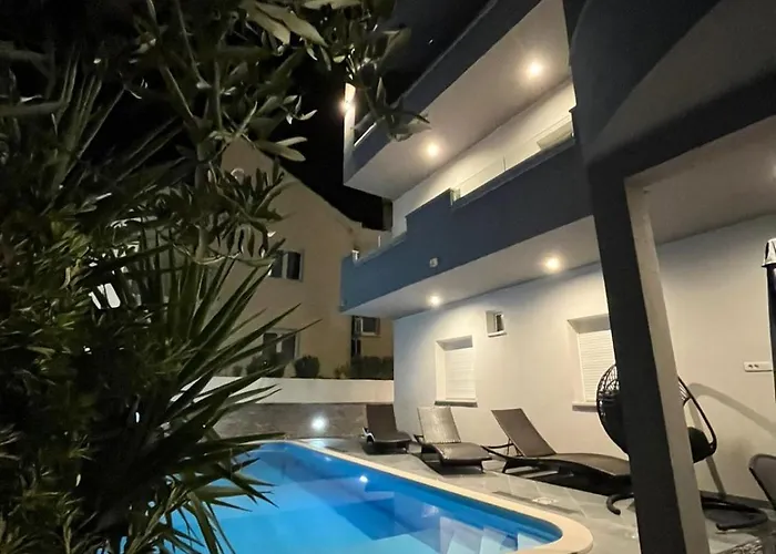 Collis מאקרסקה