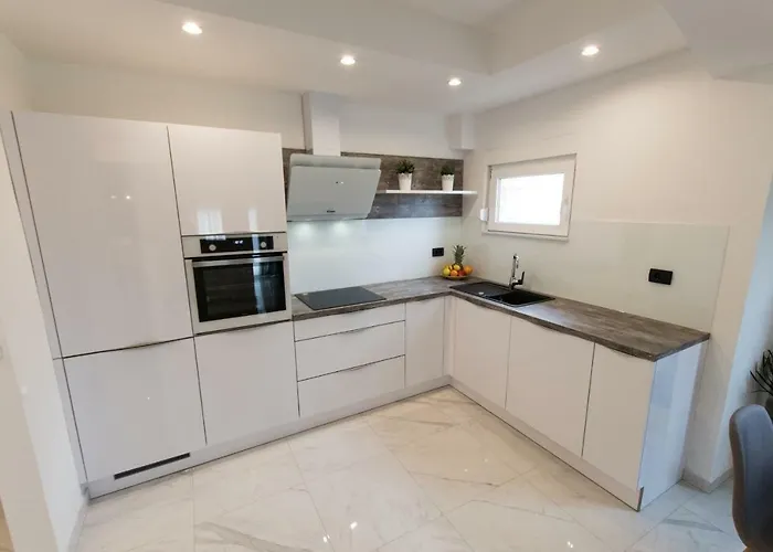 Апартаменти Collis Макарська