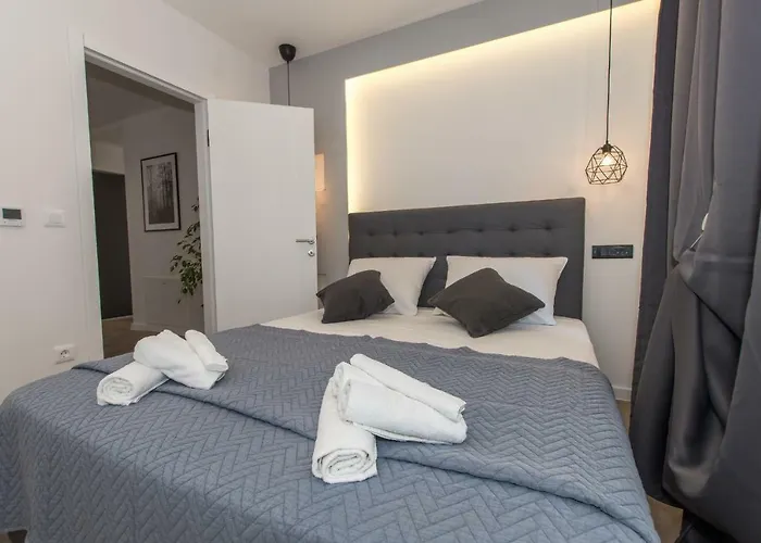 Collis Апартаменти Макарська