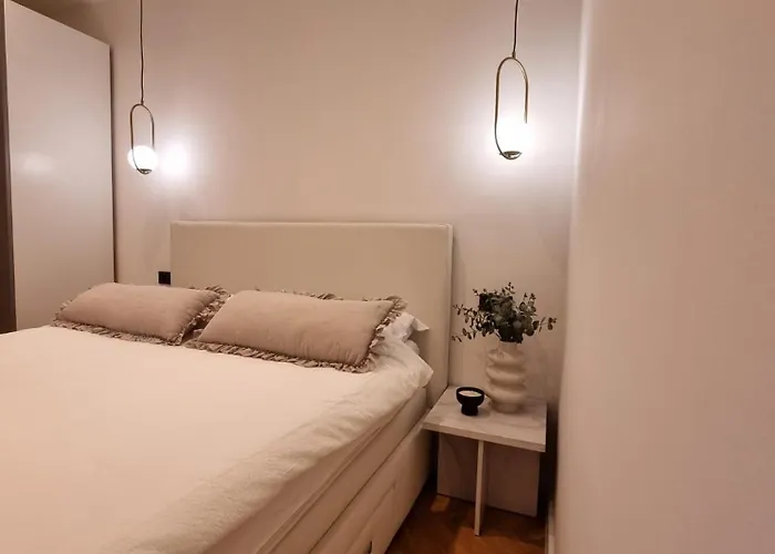 Collis 马卡尔斯卡