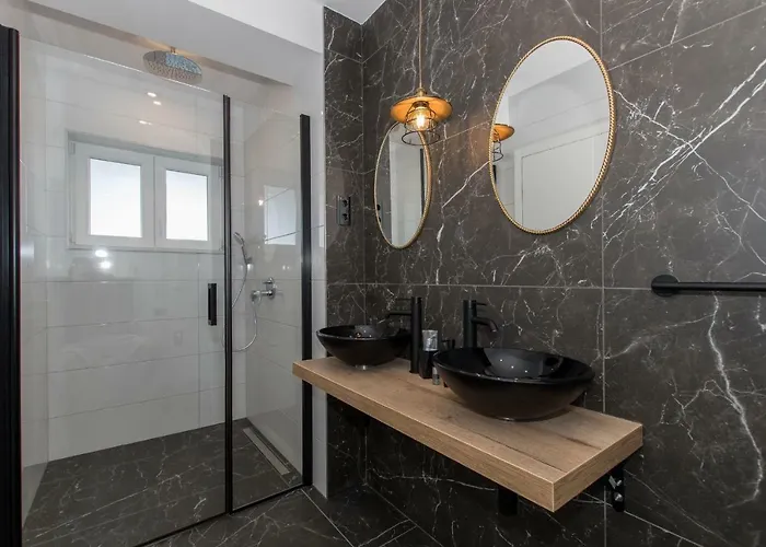 Collis 马卡尔斯卡